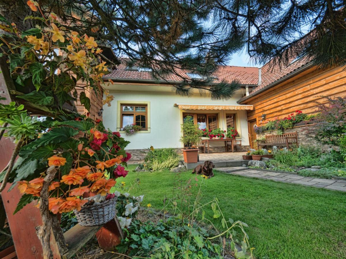Penzion Sina Pavcina Lehota  Exterior photo